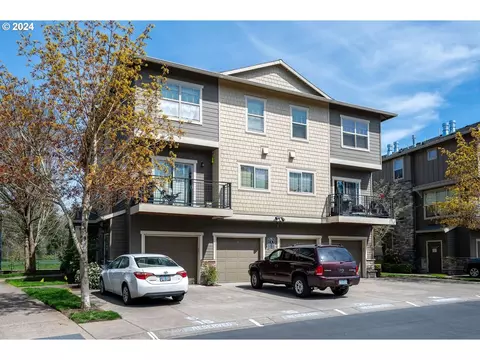 740 NE Adwick Dr, Hillsboro, OR 97006