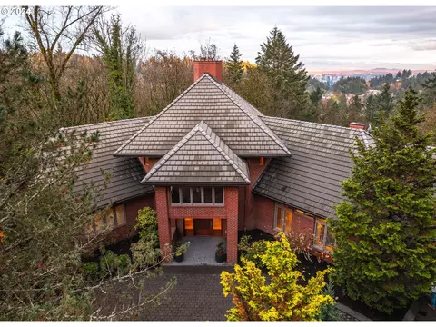 4335 SW Humphrey Blvd, Portland, OR 97221