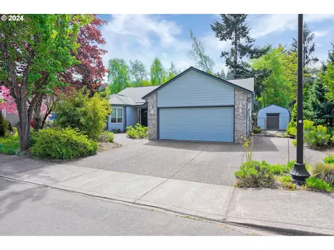 1130 Enstad Ln, Silverton, OR 97381