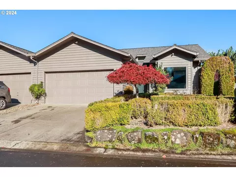 385 Spinnaker Way, Columbia City, OR 97018