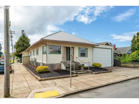 516 Main Ave, Tillamook, OR 97141