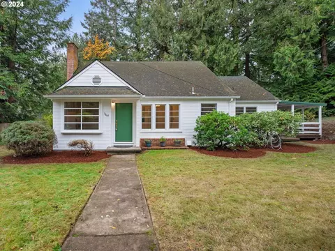 7865 SW Walnut Ln, Portland, OR 97225