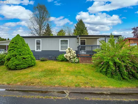 27645 Snyder Rd #85, Junction City, OR 97448