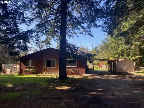 53766 Rosa Rd, Bandon, OR 97411