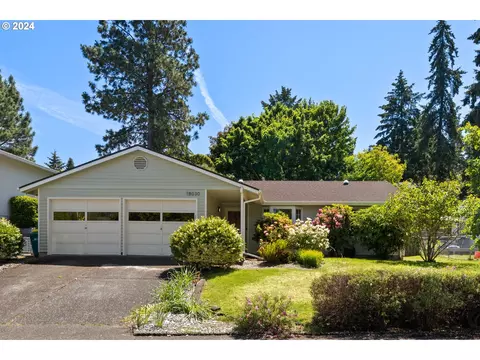 18030 SW Broad Oak Blvd, Beaverton, OR 97007