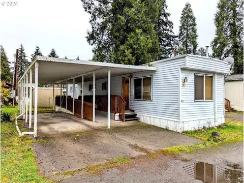 47775 Berry St # B7, Oakridge, OR 97463