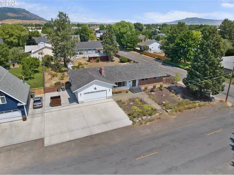 2315 E L Ave, La Grande, OR 97850