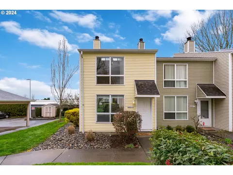 6905 NE 43rd St #D, Vancouver, WA 98661