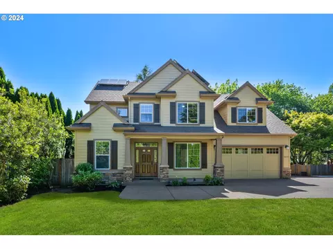 8230 SW Sorrento Rd, Beaverton, OR 97008