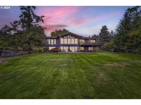 16300 SE Hagen Rd, Happy Valley, OR 97086