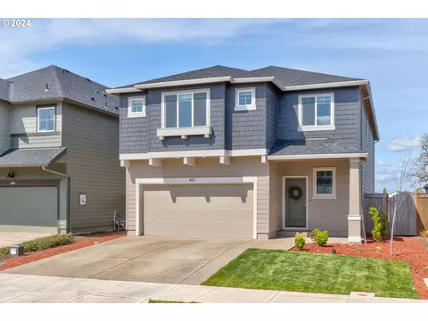 833 Ostrom Dr, Woodburn, OR 97071