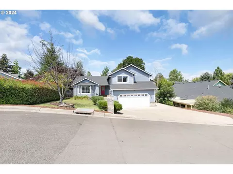 501 Chandler Dr, Roseburg, OR 97471