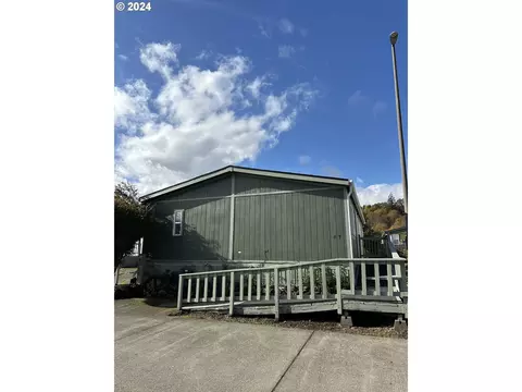2154 Oregon St, Saint Helens, OR 97051