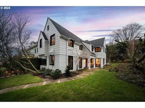 1826 SW Myrtle St, Portland, OR 97201