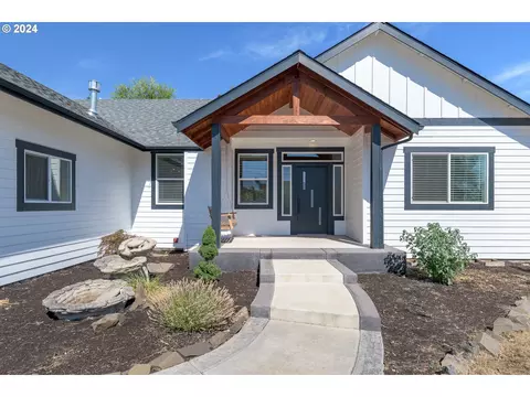3831 Souza St, Eugene, OR 97402