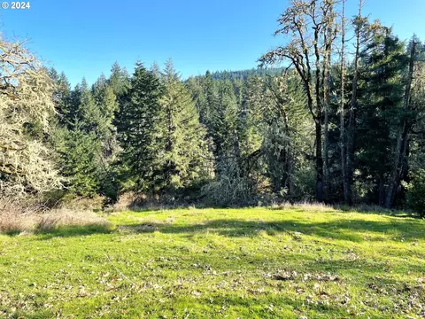 85241 Jessie Ln, Eugene, OR 97405