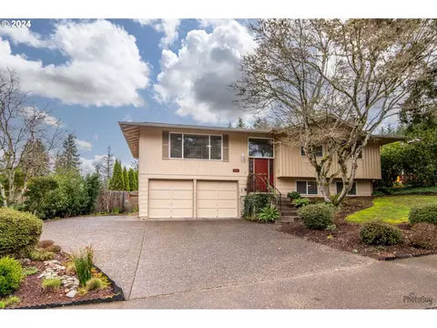 3480 Chaucer Way, Eugene, OR 97405