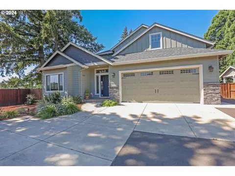 2230 Jeppesen Acres Rd, Eugene, OR 97401