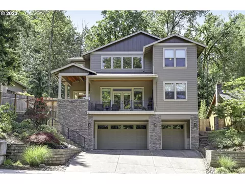 3738 SW Cullen Blvd, Portland, OR 97221