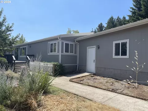 1207 Willis Creek Rd, Winston, OR 97496