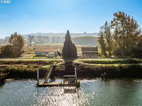 15928 River Front Rd, Clatskanie, OR 97016
