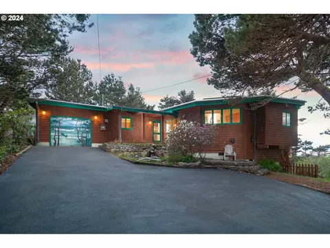 151 SW 86th Ct, South Beach, OR 97366