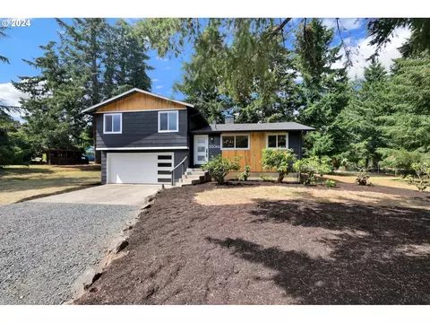 85066 Kensington Dr, Pleasant Hill, OR 97455
