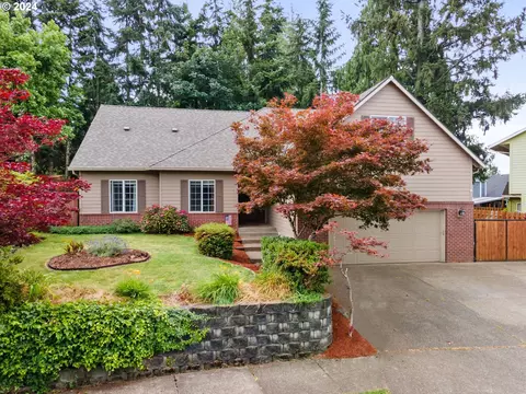 20060 Quinalt Dr, Oregon City, OR 97045