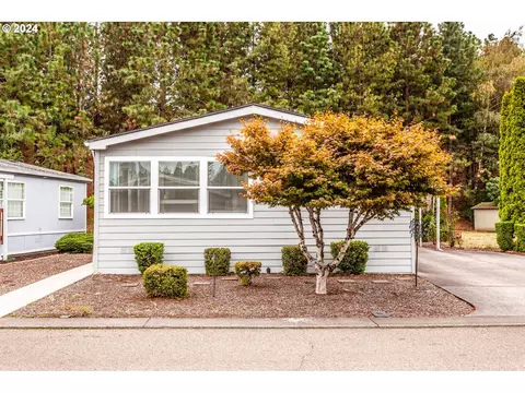 10400 SE Cook Ct #131, Milwaukie, OR 97222