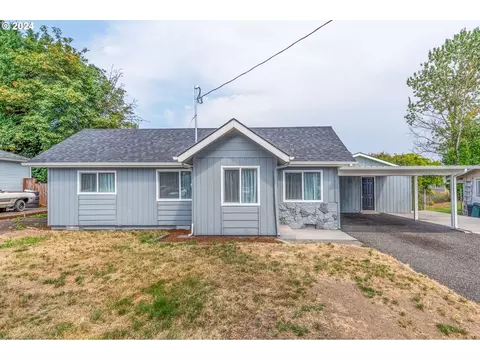 374 N 17th St, Saint Helens, OR 97051