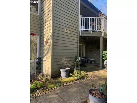5054 Foothills Dr #H, Lake Oswego, OR 97034