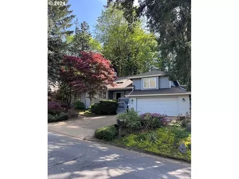 41 Hillshire Dr, Lake Oswego, OR 97034