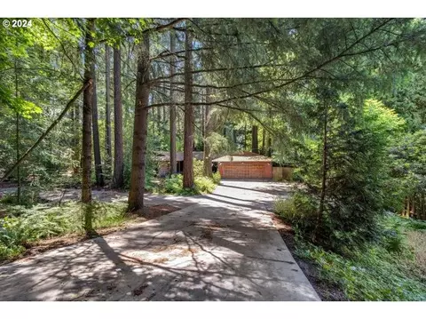 6790 SE King Rd, Milwaukie, OR 97222