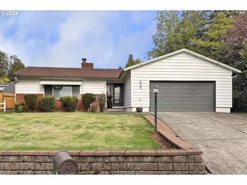 15318 SE Oatfield Rd, Milwaukie, OR 97267