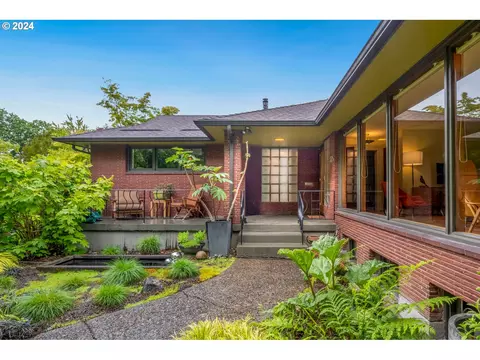 3125 SE Rex St, Portland, OR 97202