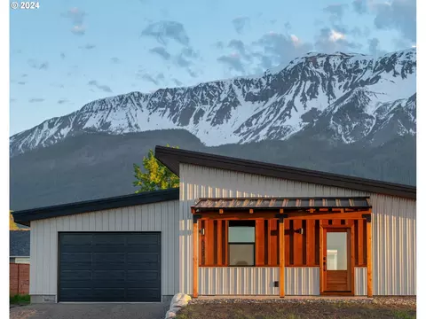 605 N Taylor, Joseph, OR 97846