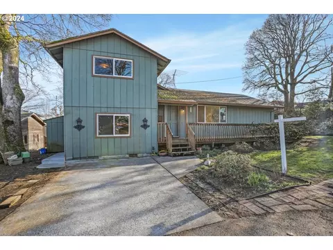 175 Lemont St, Saint Helens, OR 97051