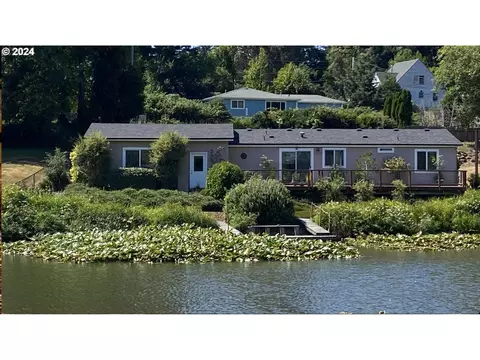 5338 NE Neotsu Dr, Neotsu, OR 97364
