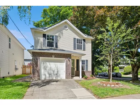 605 SE 34th Ave, Portland, OR 97214