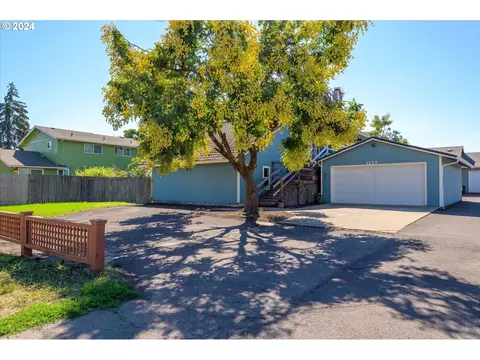 1177 S St, Springfield, OR 97477