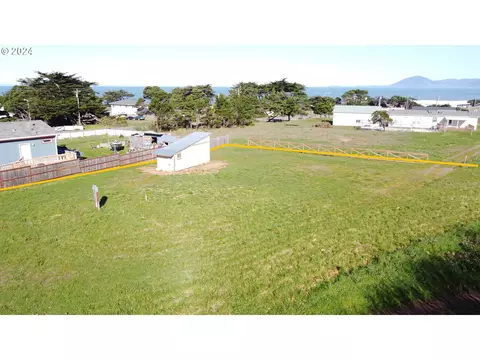 0 Jean St, Gold Beach, OR 97444