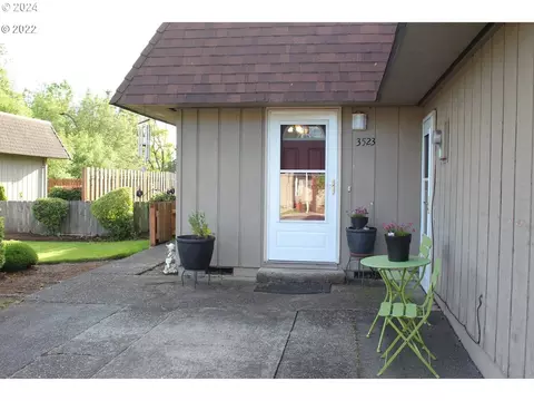 3523 Chiefs Ct, Salem, OR 97305