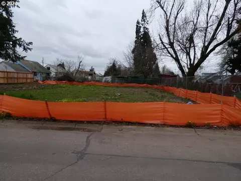 3646 NE June St, Salem, OR 97305