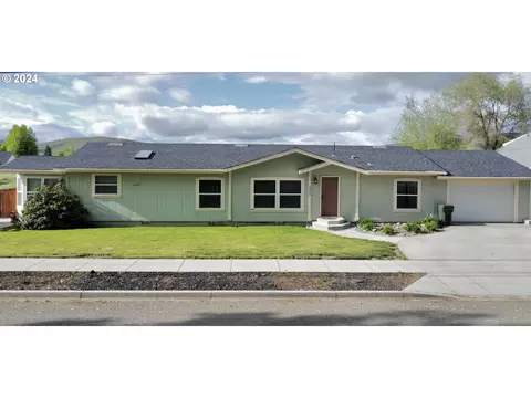 1383 H St, Baker City, OR 97814