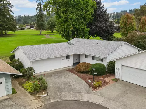 16405 SW Royalty Pkwy, King City, OR 97224