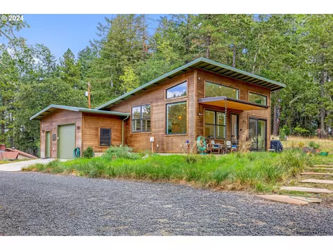 5171 Fox Hollow Rd, Eugene, OR 97405