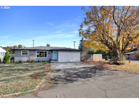 1617 Parnell Dr, Eugene, OR 97404