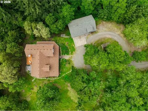 View/Area - 28544 Crow Rd, Eugene, OR 97402 photo 3 of 4