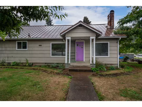 405 S Cedar St, Drain, OR 97435
