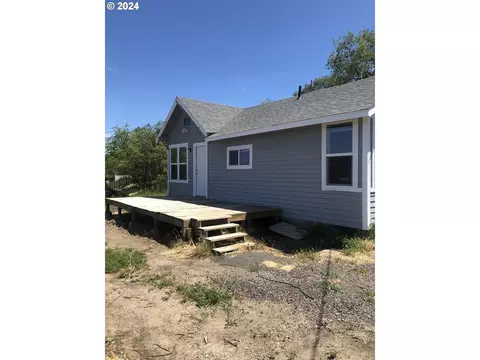900 SW Hailey Ave, Pendleton, OR 97801 photo 1